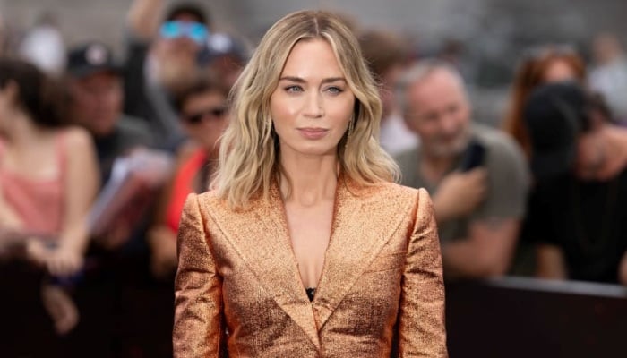 Emily Blunt reveals what it's like kissing ‘certain actors'