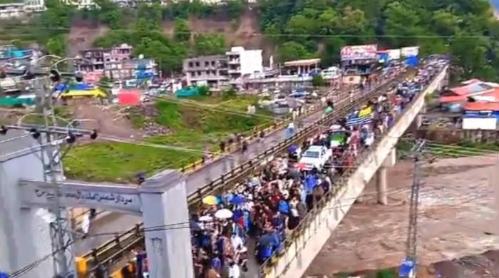 Long march heads for Muzaffarabad as wheel-jam strike in AJK enters fourth day