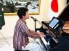 WATCH: Japanese singer wins hearts by singing 'Dil Dil Pakistan'