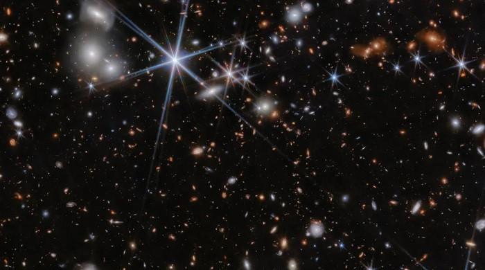 Supermassive merging black holes shaped galaxies post Big Bang, JWST finds - Vimarsana News