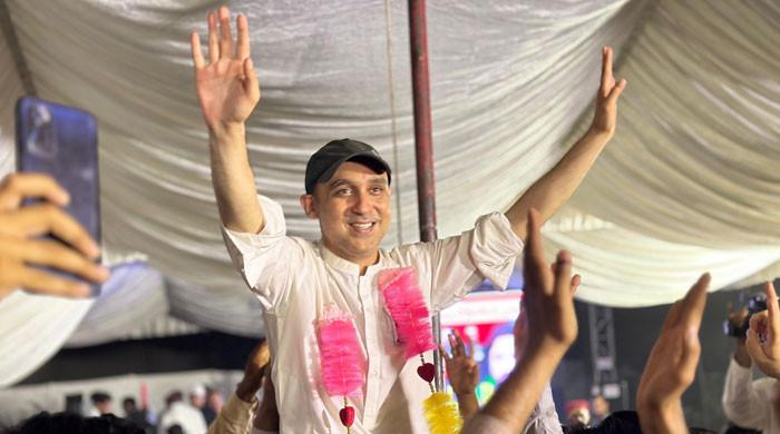 Syed Ali Kasim Gilani beats SIC's Barrister Taimur in Multan by-poll