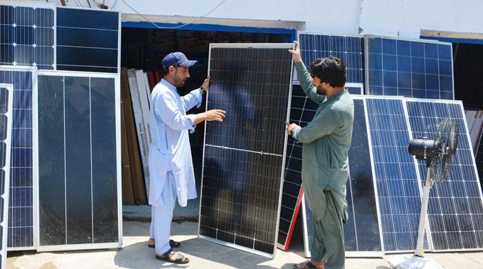 Solar power —  Cost of reversal
