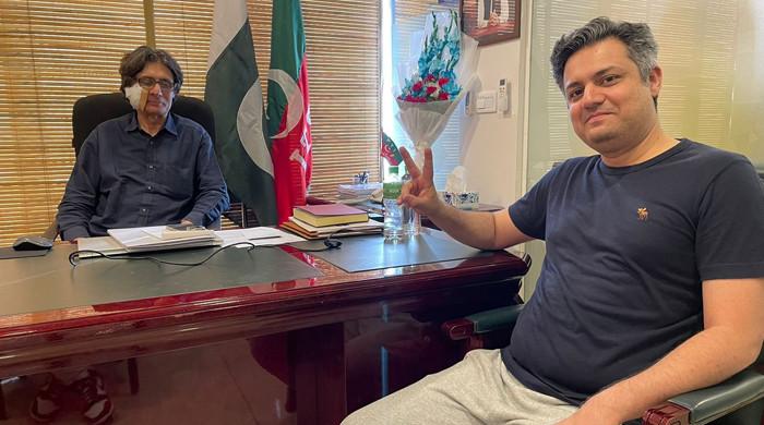 Surfacing after months, PTI's Hammad Azhar escapes police arrest in Islamabad - Vimarsana News