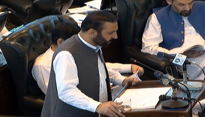 KP govt unveils Rs1,754 billion surplus budget for FY25