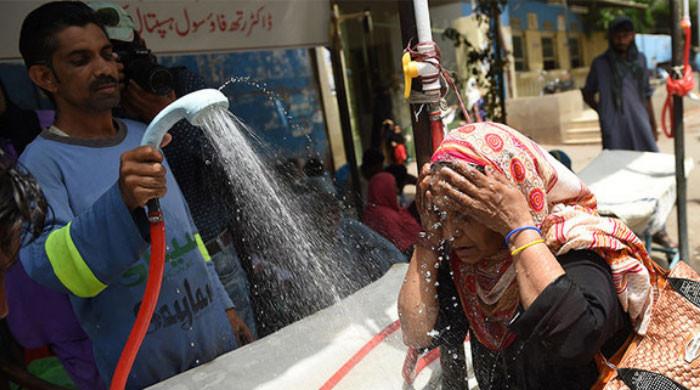 Citizens swelter as heatwave continues to grip various parts of country - Vimarsana News