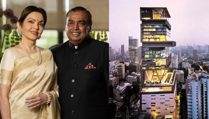 Where did Mukesh Ambanis clan live before Antilia?