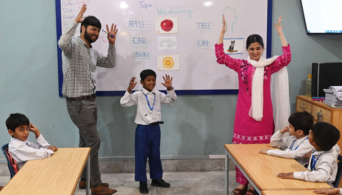 School is life for hearing impaired children in Pakistan