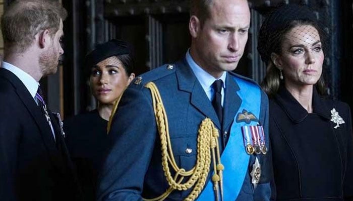 Prince William, Kate Middleton must leave Royal family as they dont work ‘enough
