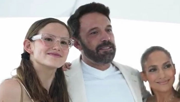 Jennifer Lopez takes high road, puts Ben Affleck issues aside for Violet