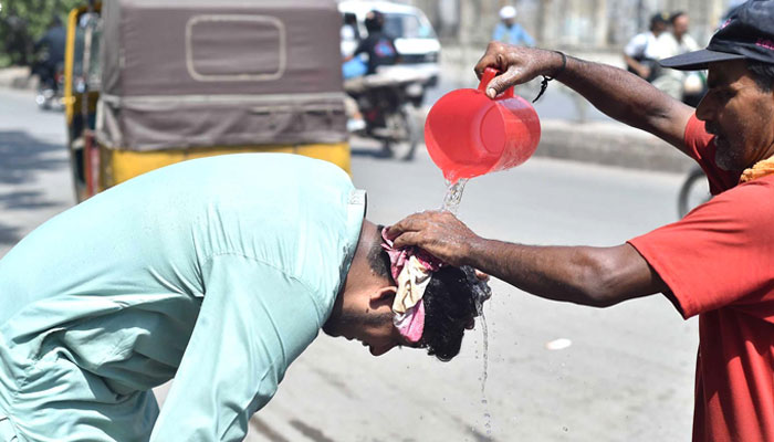 Sea breeze likely to address Karachiites woes with drop in temperature