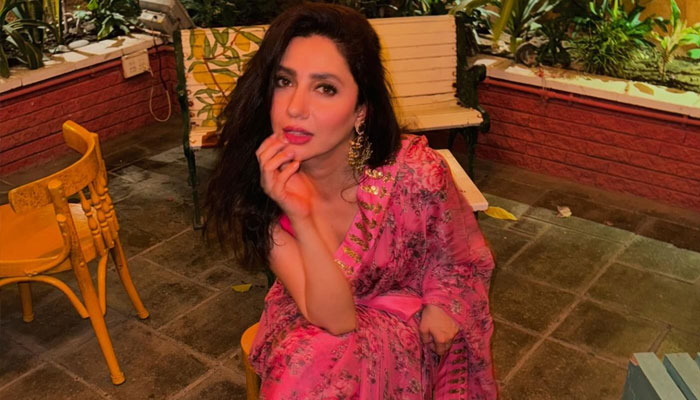 Mahira Khan makes fans go gaga with latest Insta post