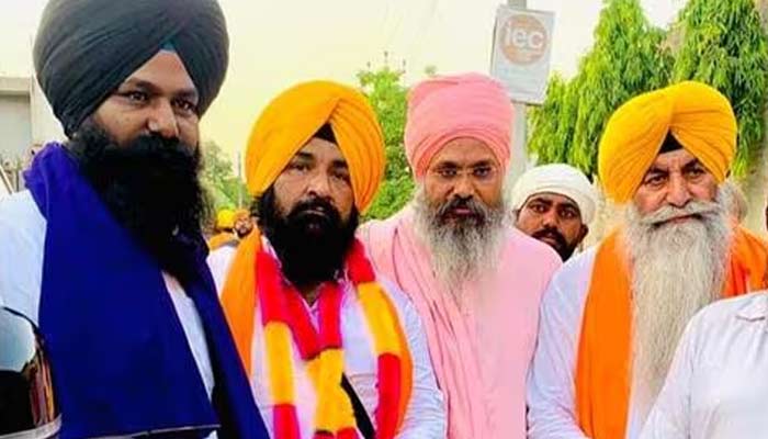 Son of Indira Gandhis assassin leads polls in Indias Faridkot