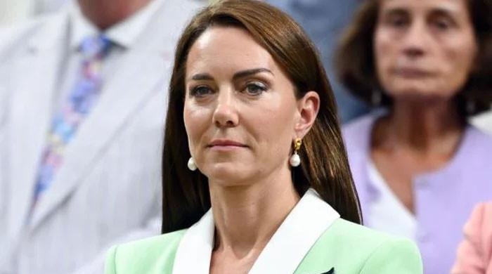 Wild theory: Kate Middleton flies to US for cancer treatment