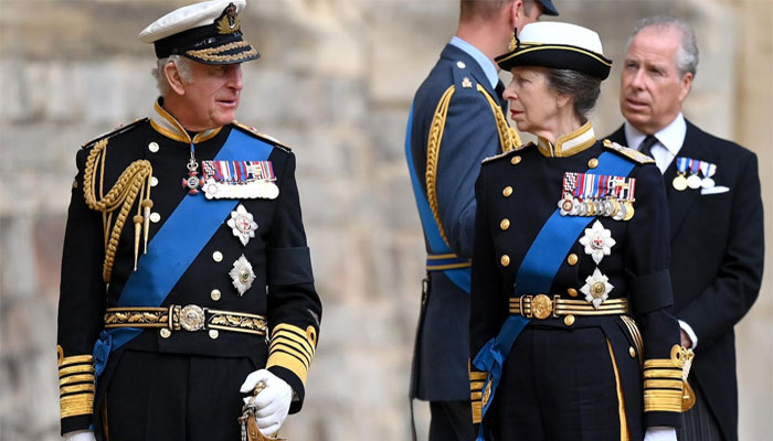 Royal expert raises concerns about Princess Annes injuries: quite a serious thing