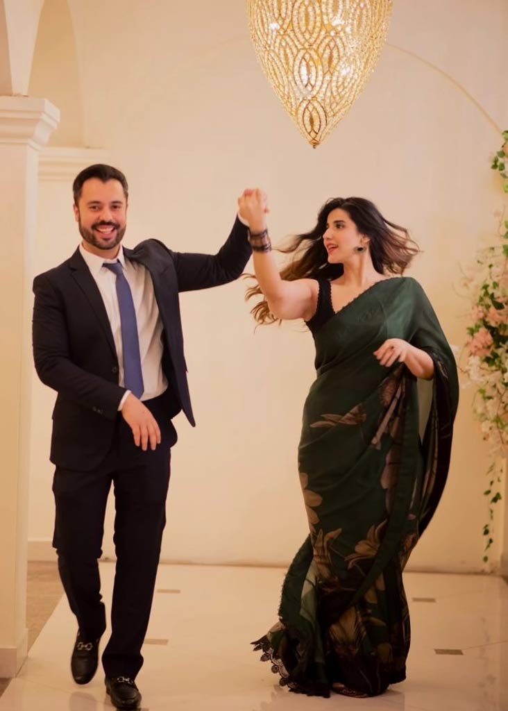 — Instagram/hareemfarooq