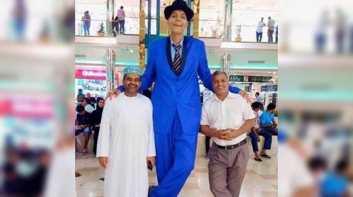 Pakistan's tallest man passes away at 30 Pakistan's tallest man passes away at 30