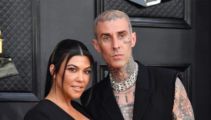 Photo: Kourtney Kardashian hopes in name changing trend