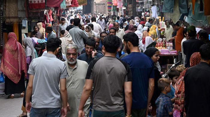 Shrinking runway of Flight PK-1947 Shrinking runway of Flight PK-1947