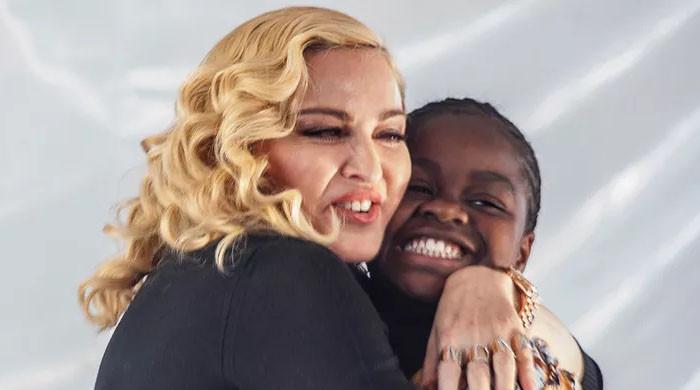 Madonna spotted walking on NYC street with teenage daughter