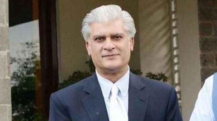 PML-N has 'non-serious and incompetent' people, says Kirmani after quitting party