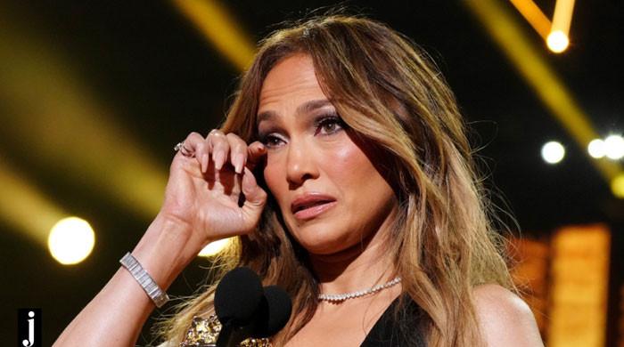 Ben Affleck skips Jennifer Lopez birthday where she ‘cried’