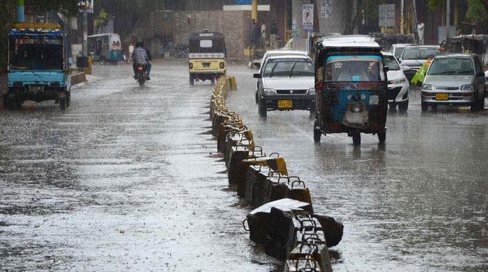 Light to moderate showers expected in Karachi Light to moderate showers expected in Karachi