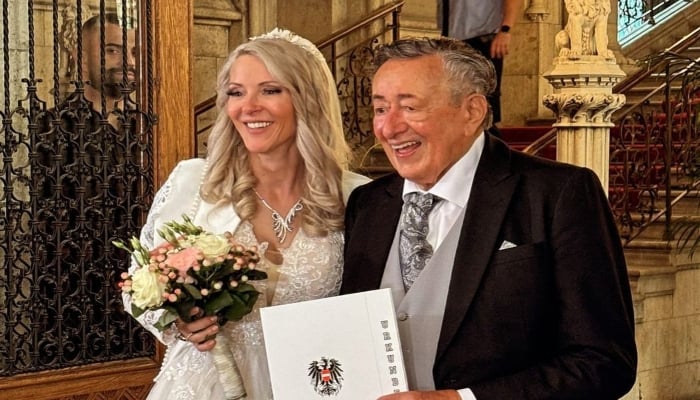 Actress Simone Reilander emotional after billionaire husband dies at 91