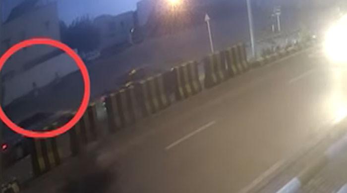 WATCH: Nimra Khan's attempted abduction caught on CCTV in Karachi