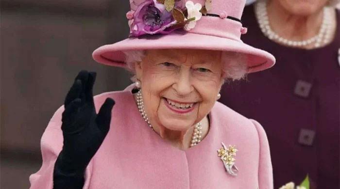 PM Keir Starmer pays touching tribute to Queen Elizabeth