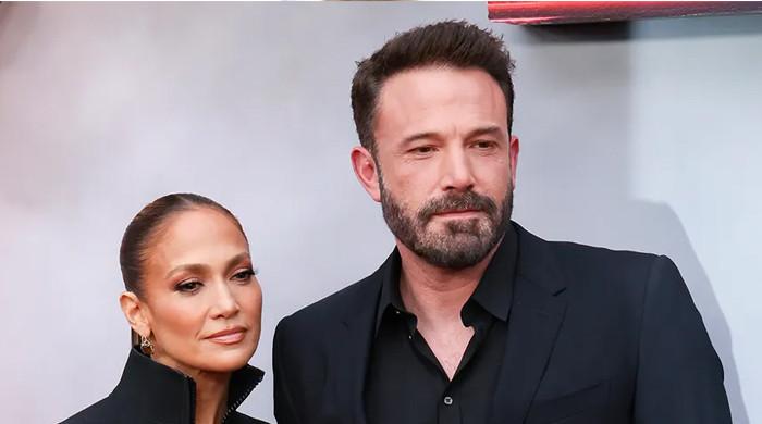 Jennifer Lopez erupts into tears with Ben Affleck