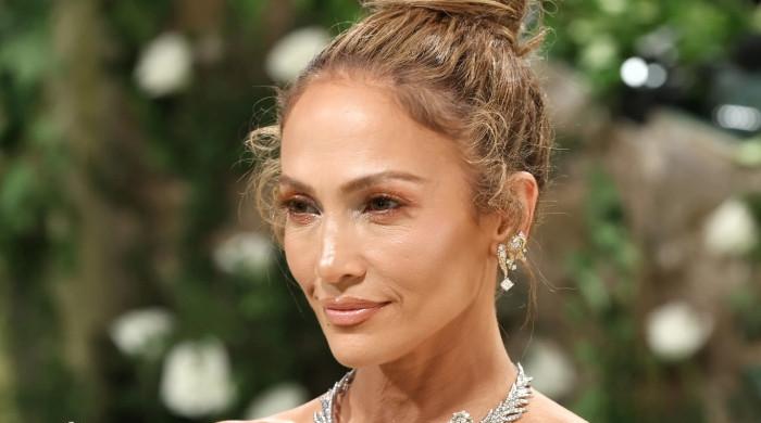Jennifer Lopez ‘proudly treating herself’ amid Ben Affleck divorce: Source
