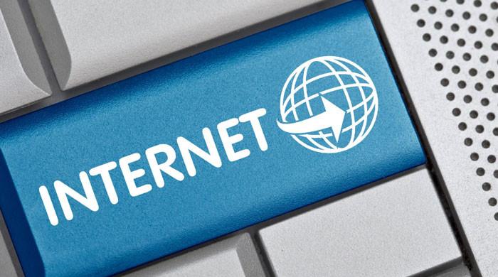 Internet users continue to face disruption as govt deadline for restoration nears