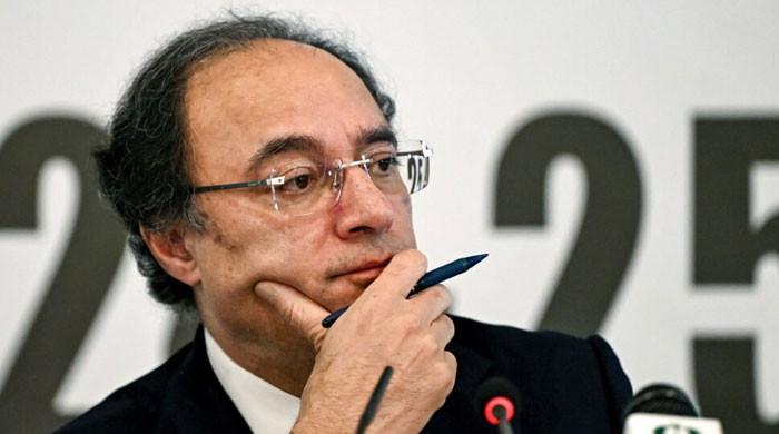 FinMin Aurangzeb laments lack of trade with neighbours