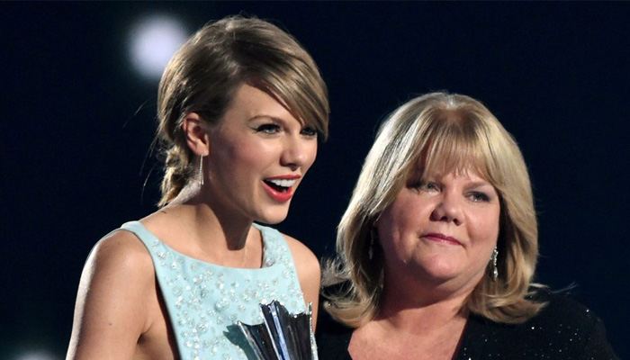 Taylor Swift’s mother Andrea embraces Chiefs era at Arrowhead Stadium