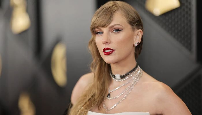 Taylor Swift’s teaches an important lesson at the Chiefs game?