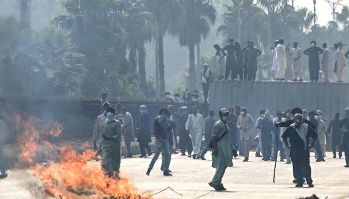Supporters and activists of former prime minister Imran Khan´s PTI take part in a protest in Islamabad on October 5, 2024. — AFP
