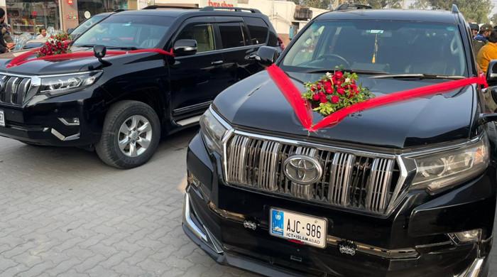 'Baraatis' or PTI protesters? Faisalabad police interrupt wedding procession