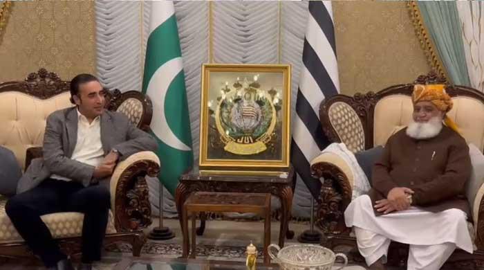 Will take up madarasas bill issue with govt, Bilawal reassures Fazl