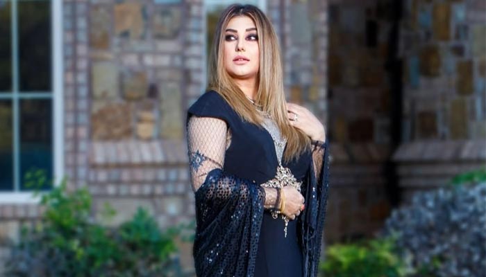 Saud Pakistani Actor 60 Photos Moonagedaydream film Saud Pakistani Actor 60 Photos Moonagedaydream film