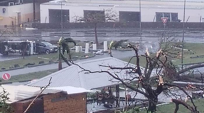 Cyclone Chido slams into Mozambique after killing 14 in France 