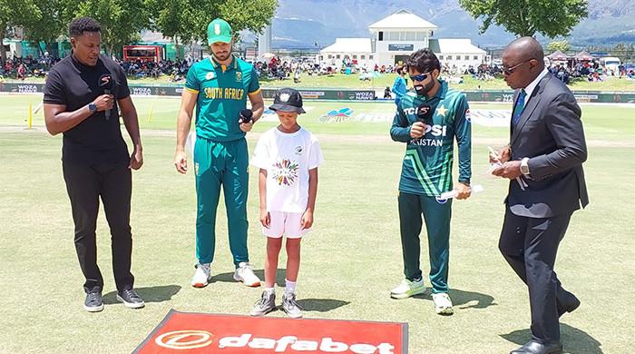 South Africa win toss, elect to bat first against Pakistan  www.geo.tv