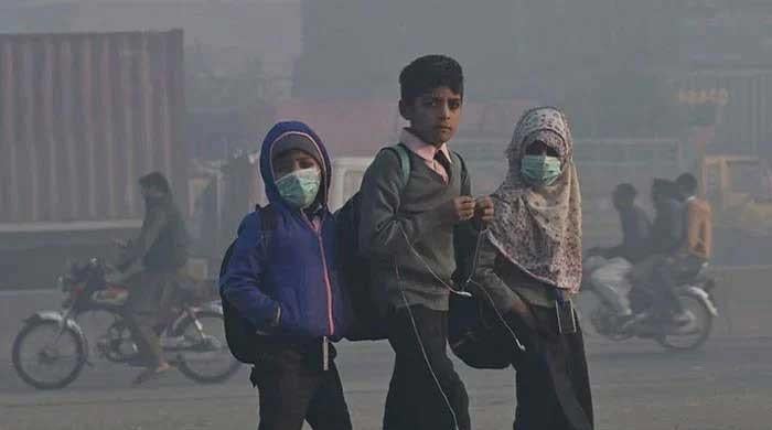 Sindh announces winter vacations for schools, colleges  Sindh announces winter vacations for schools, colleges