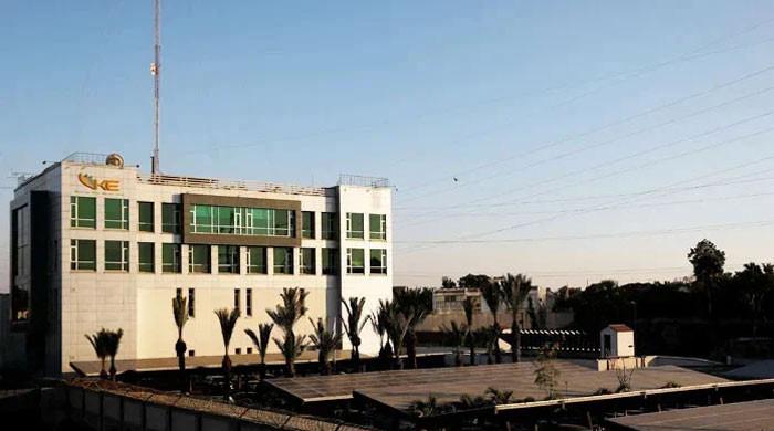 K-Electric offers Rs4.98 per unit rebate for November overcharges