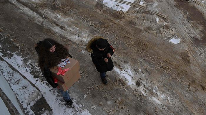 Wintry warmth of relationships Wintry warmth of relationships