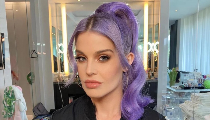 Kelly Osbourne clarifies health status