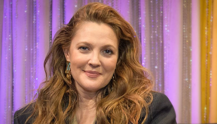 Drew Barrymore pays tribute to her female friendships