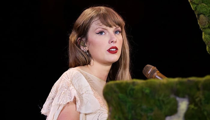 Taylor Swift leaves fans stunned with her first public appearance of 2025