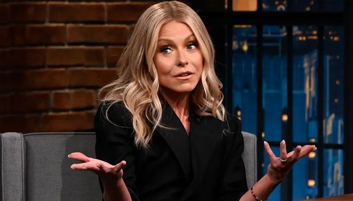 Kelly Ripa Smoke Kelly Ripa dishes on 'shocking consequence' of quitting alcohol