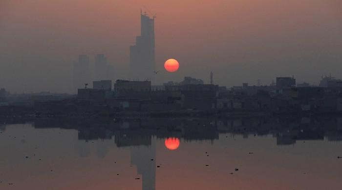 Karachi likely to experience slight rise in temperature over coming days