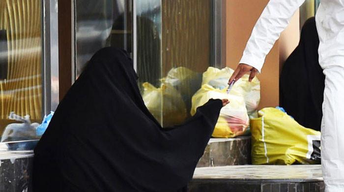 Pakistan moves to criminalise begging after complaints from foreign countries